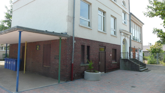 Friedrich-Ebert-Schule - Sommer 01.jpg